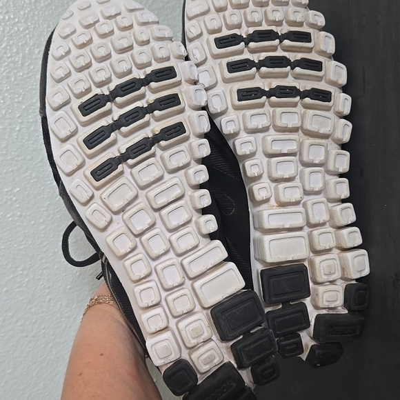 Reebok Realflex Black Sneakers Size 8 - Picture 6 of 8